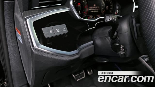 Audi Q3 (F3) 35 TDI Quattro Premium Sportback, 2023 16