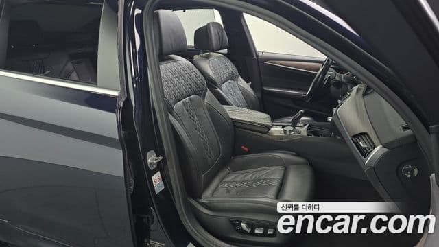 BMW 5시리즈 (G30) 520d xDrive M Sport Plus, 2018 12