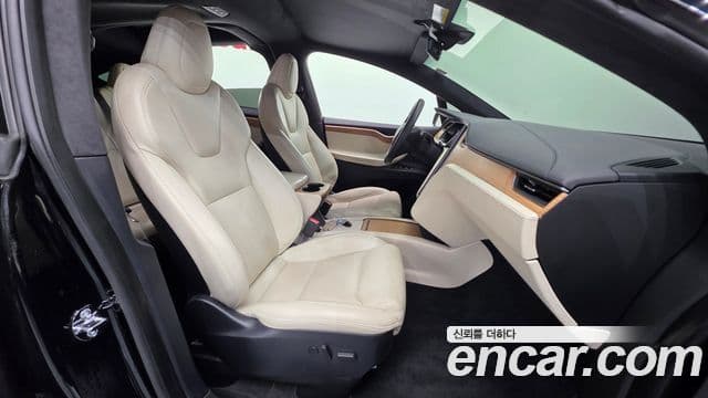 Tesla модель X Long Range, 2020 10