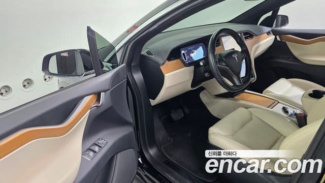 Tesla модель X Long Range, 2020 11