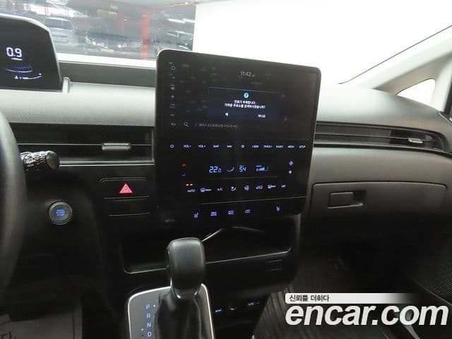 Hyundai Staria Modern, 2024 9