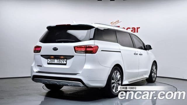 Kia All New Carnival Prestige, 2015 2
