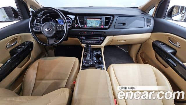 Kia All New Carnival Prestige, 2015 7