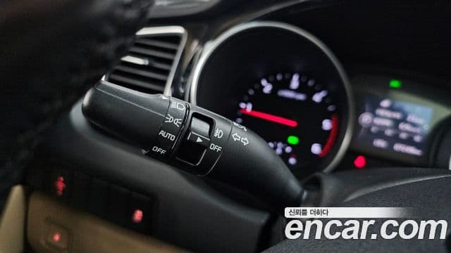 Kia All New Carnival Prestige, 2015 17