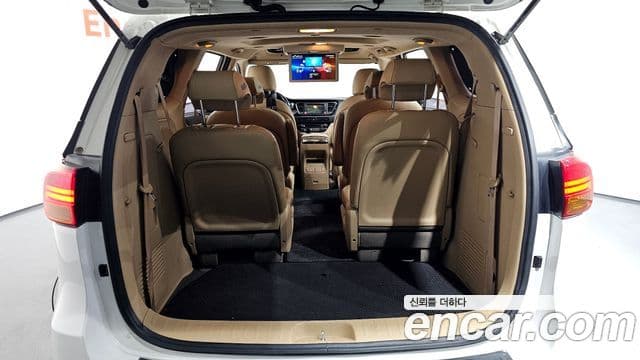 Kia All New Carnival Prestige, 2015 20