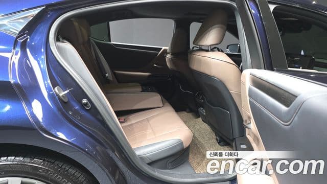 Lexus ES300h 7세대 Luxury Plus, 2023 12