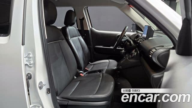 Hyundai Casper турбо D Essential Light, 2024 10