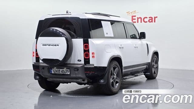 Land Rover Defender (L663) 110 P300 X-Dynamic SE, 2022 2