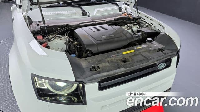 Land Rover Defender (L663) 110 P300 X-Dynamic SE, 2022 6