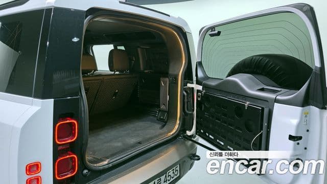 Land Rover Defender (L663) 110 P300 X-Dynamic SE, 2022 20