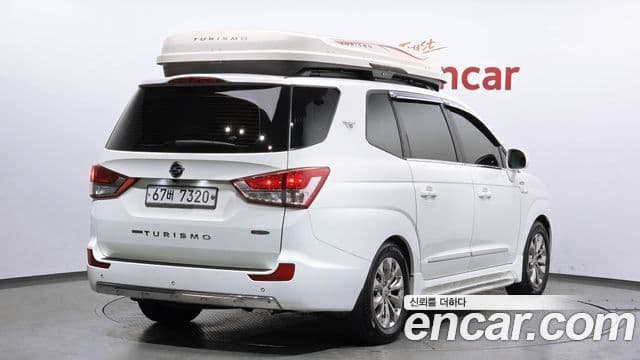 KG모빌리티(SsangYong) Korando 투리스모 4WD outdoor Edition 9인승, 2017 2