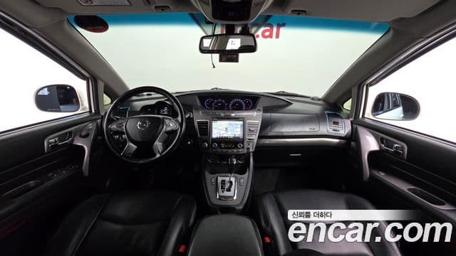 KG모빌리티(SsangYong) Korando 투리스모 4WD outdoor Edition 9인승, 2017 7