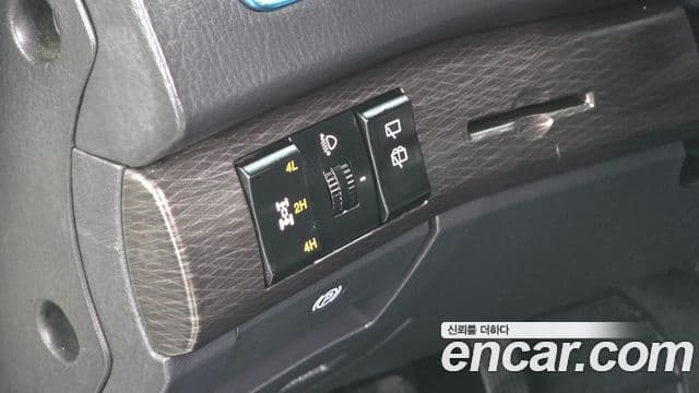 KG모빌리티(SsangYong) Korando 투리스모 4WD outdoor Edition 9인승, 2017 18