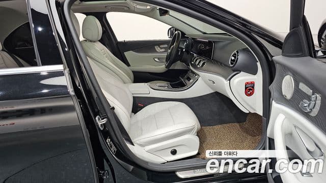 Mercedes-Benz E-класс W213 Avantgarde, 2022 11