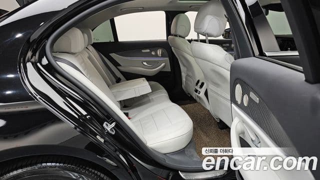 Mercedes-Benz E-класс W213 Avantgarde, 2022 12