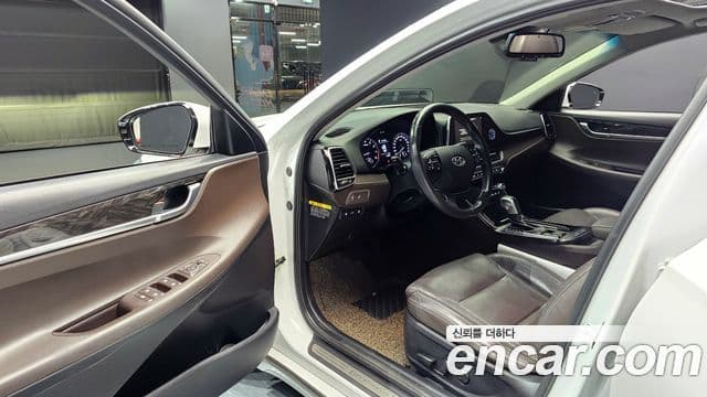Hyundai Grandeur IG Premium, 2019 11