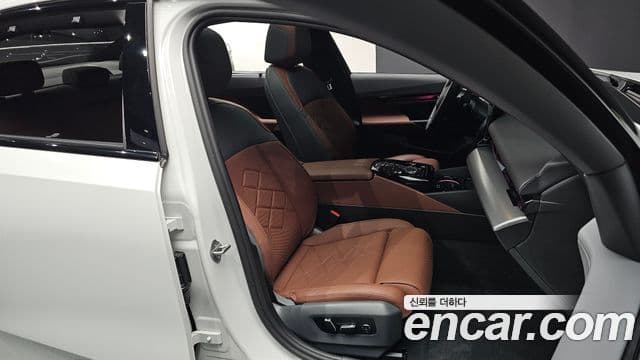 BMW 5시리즈 (G60) 530i xDrive M Sport, 2025 10