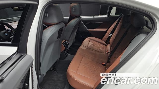 BMW 5시리즈 (G60) 530i xDrive M Sport, 2025 12