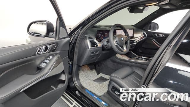 BMW X7 (G07) xDrive 40i Design Pure Excellence 6인승, 2024 10