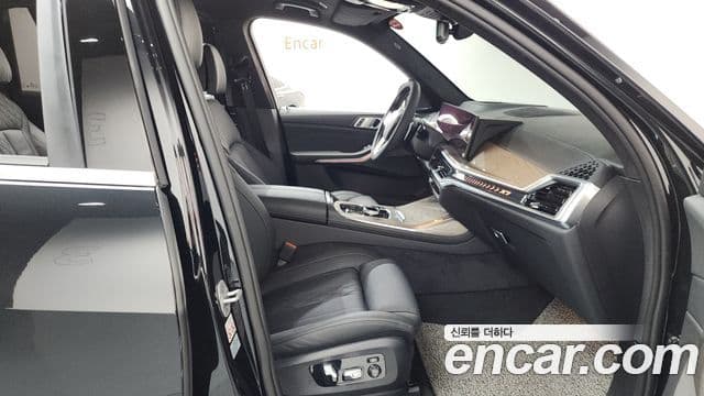 BMW X7 (G07) xDrive 40i Design Pure Excellence 6인승, 2024 11
