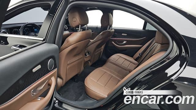 Mercedes-Benz E-класс W213 Avantgarde, 2023 11