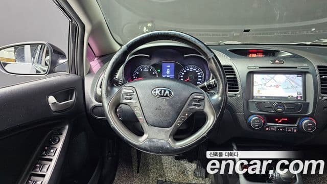 Kia K3 Trendy, 2013 13