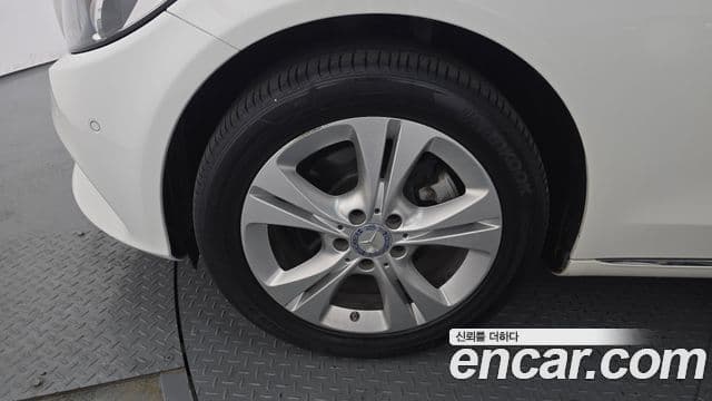 Mercedes-Benz C-класс W205 C220 d 4MATIC, 2016 все фото