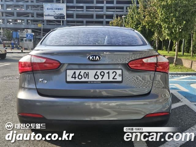 Kia K3 Deluxe, 2015 4