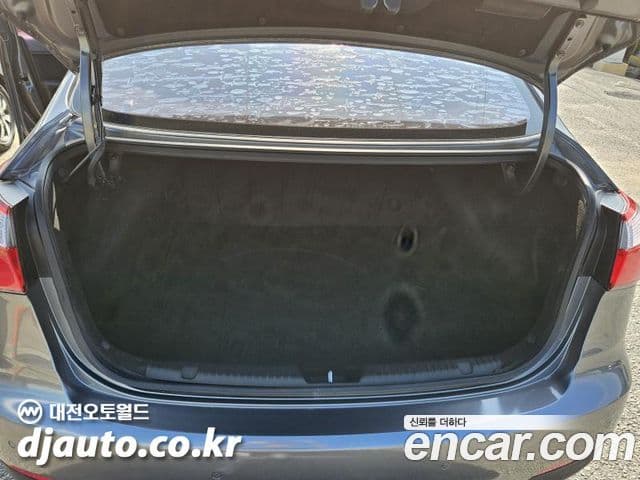 Kia K3 Deluxe, 2015 16