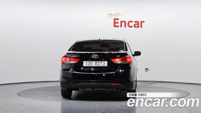 Hyundai Avante MD Modern, 2013 4