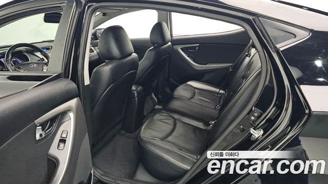 Hyundai Avante MD Modern, 2013 12