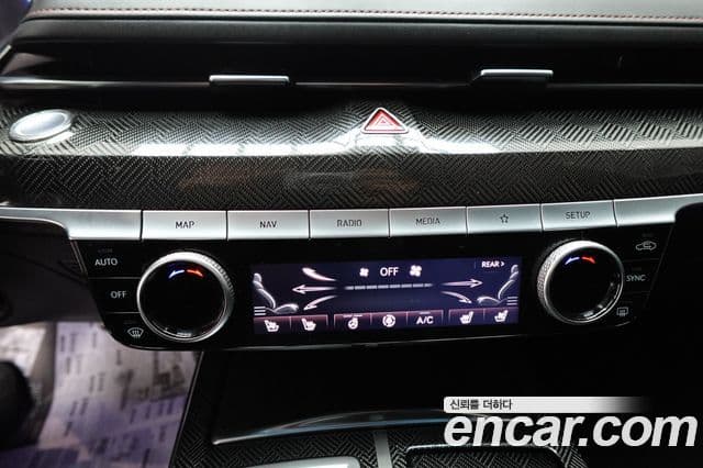 Genesis G80 (RG3) бензин 2.5 турбо 2WD, 2022 10