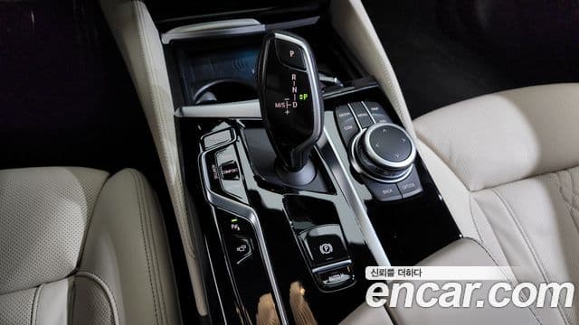 BMW 5시리즈 (G30), 2022 9