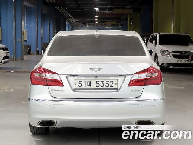 Hyundai Genesis Prime Pack, 2012 3