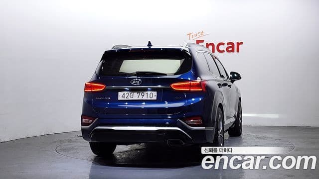 Hyundai Santa Fe TM Inspiration, 2019 4