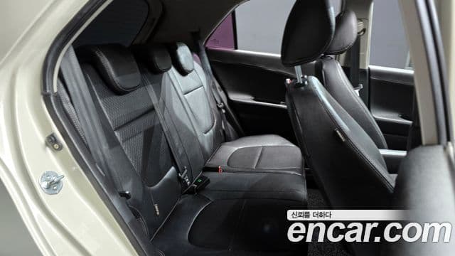 Kia All New Morning Luxury, 2013 12