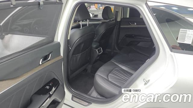 Kia K5 3세대 Signature, 2020 11