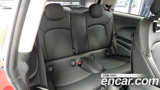 Mini Cooper 3세대, 2021 12