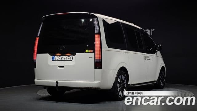 Hyundai Staria Inspiration, 2025 2