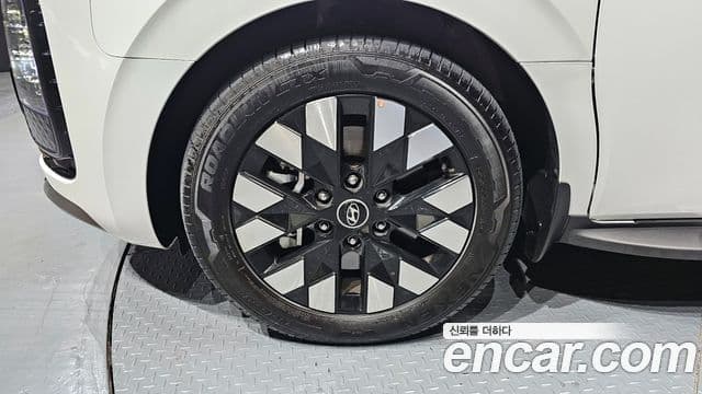 Hyundai Staria Inspiration, 2025 все фото