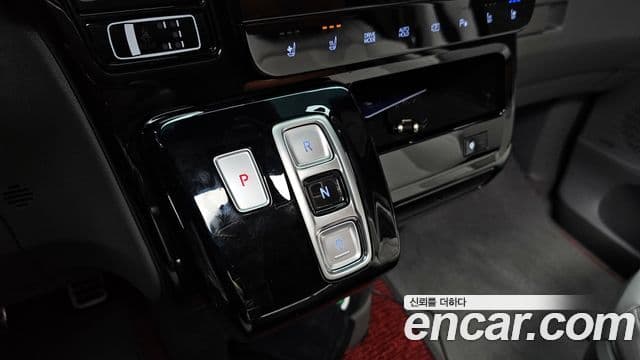 Hyundai Staria Inspiration, 2025 9