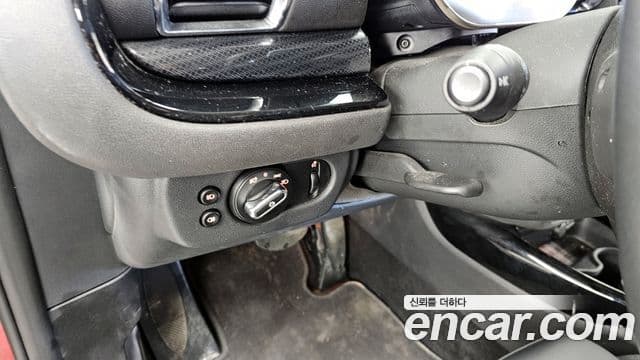 Mini Cooper 클럽맨 2세대, 2023 16