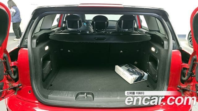 Mini Cooper 클럽맨 2세대, 2023 20