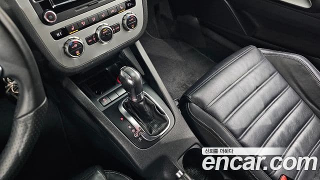 Volkswagen 시로코 2.0 TDI R-Line, 2014 9