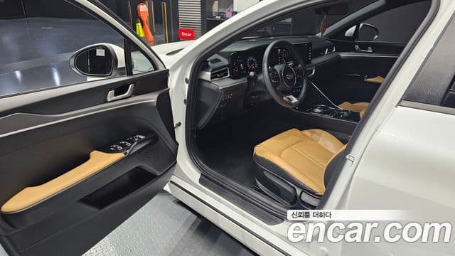 Kia K5 3세대 Trendy, 2021 11