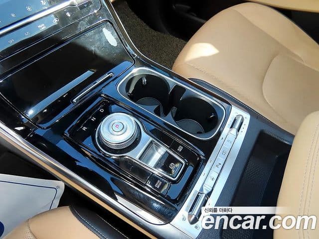 Kia Carnival 4세대 Signature, 2021 11