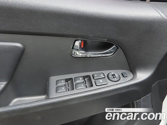 Kia Sportage R люксовая версия, 2013 16