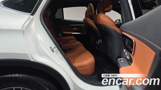 Mercedes-Benz GLC-класс X254 GLC300 4MATIC Avantgarde купе, 2025 12