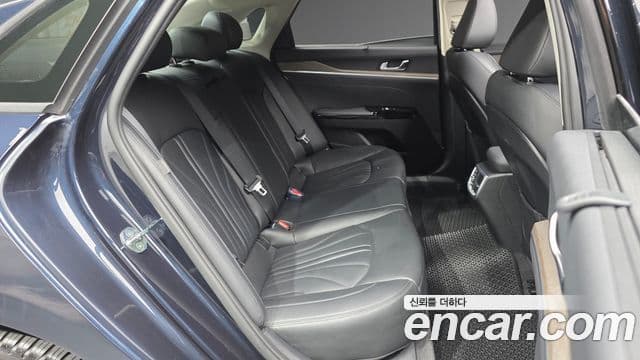 Kia K5 3세대 Signature, 2021 12