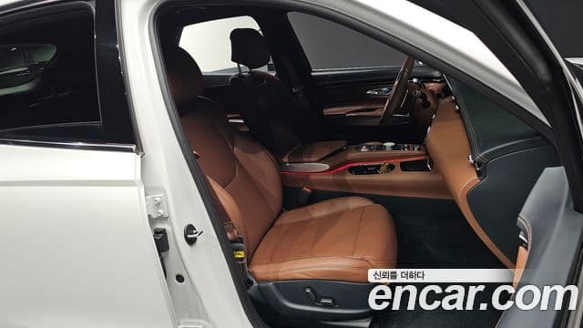 Genesis GV70, 2023 10